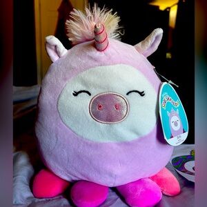 Squishmallow Sofia